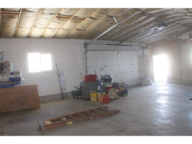 2601 33rd Ave SW, Cedar Rapids, IA 52404 - photo 3