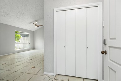 6827 Cloud Swept Ln, Houston, TX 77086 - photo 7