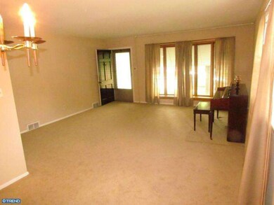 3759 Susan Ln, Brookhaven, PA 19015 - photo 6