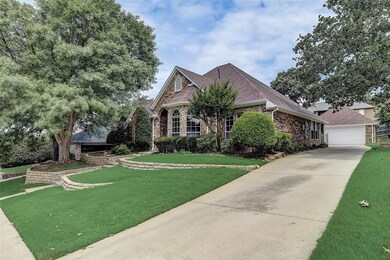1009 Carousel Dr, Bedford, TX 76021 - photo 2