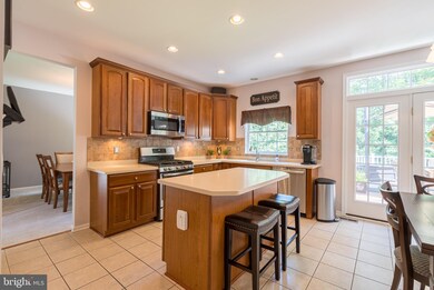 7823 Gregamin Ct, Ellicott City, MD 21043 - photo 2