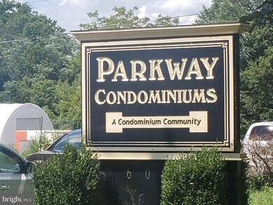 6011 Emerson St unit 610, Bladensburg, MD 20710 - photo 2