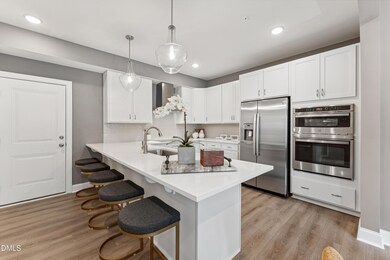 P_RAL_AXS_Tessa_Model_INT_KIT_1