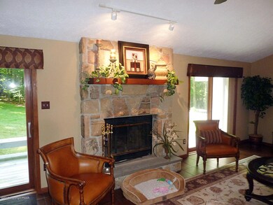 4208 Lake Path Way, Pocono Pines, PA 18350 - photo 6