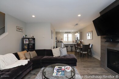 2010 Celadon Dr NE unit 100, Grand Rapids, MI 49525 - photo 5