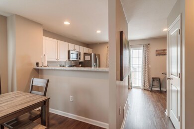 6551 Nottinghill Trail Dr unit 15-655, Canal Winchester, OH 43110 - photo 7