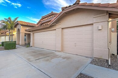 1585 W Honeysuckle Ln-5