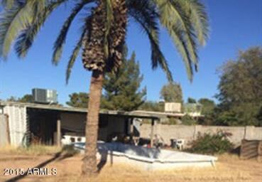 HoweBackYard2