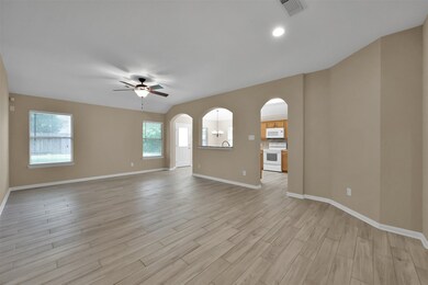 32314 Cross Spring, Conroe, TX 77385 - photo 5
