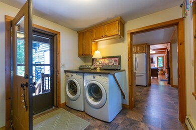 19 Johnson Rd_Entry