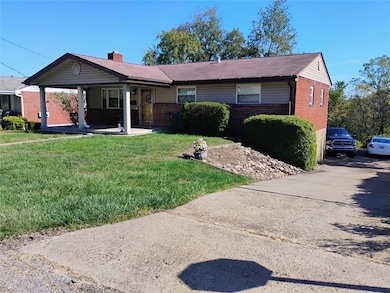 227 Parklane Dr, Braddock, PA 15104 - photo 2