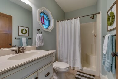 33197 Lakeview Ave Eau Claire-large-024-