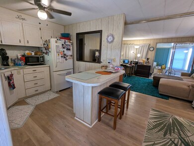 7349 Ulmerton Rd unit 167, Largo, FL 33771 - photo 5