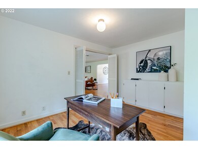 955 Lariat Dr, Eugene, OR 97401 - photo 5