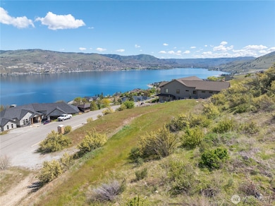 306 Clos Chevalle Rd, Chelan, WA 98816 - photo 2