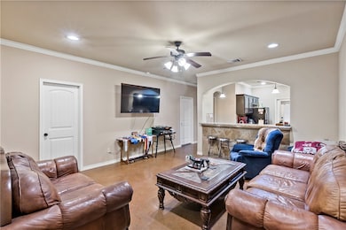 421 Momma Bear Dr, College Station, TX 77845 - photo 4