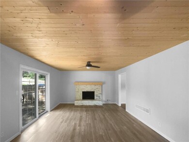 15405 E 40th St S, Independence, MO 64055 - photo 3