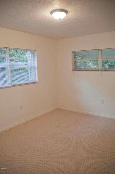 238 Woodland Unit 3 004