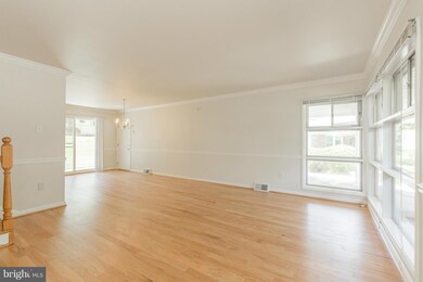 13116 Turkey Branch Pkwy, Rockville, MD 20853 - photo 2
