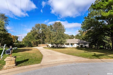 3080 Corral Ct, Bettendorf, IA 52722 - photo 4