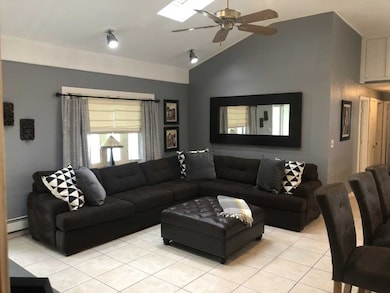 8 Twin Oaks Dr, Brockton, MA 02302 - photo 4