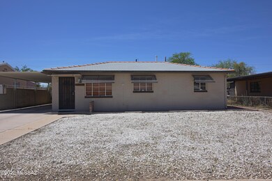 Front Curb View