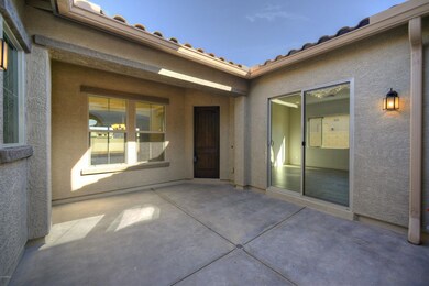 002_Courtyard