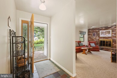 3116 Winifred Dr, Burtonsville, MD 20866 - photo 5