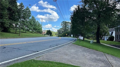 1645 Bill Murdock Rd, Marietta, GA 30062 - photo 3