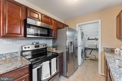 904 Lakeview Pkwy, Locust Grove, VA 22508 - photo 7