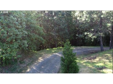 110 Dakota Ln, Grants Pass, OR 97526 - photo 2