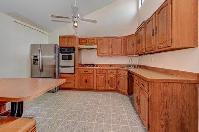 06-Kitchen