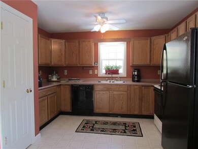 Kitchen has everything you need -...