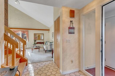 72 Sycamore Dr, Holden, MA 01520 - photo 3