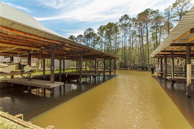 31519 River Pines Dr, Springfield, LA 70462 - photo 5