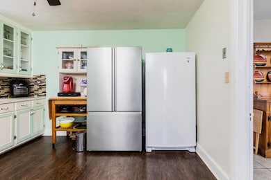 404 Pine Ave, Waynesboro, VA 22980 - photo 6