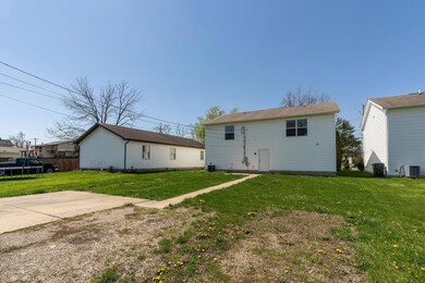 156 Derrer Rd, Columbus, OH 43204 - photo 2