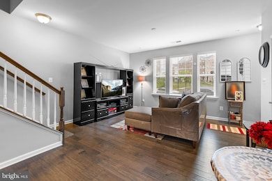 9735 Tealbriar Dr unit 253, Upper Marlboro, MD 20772 - photo 6