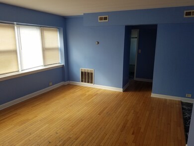 6019 N Fairfield Ave unit 3N, Chicago, IL 60659 - photo 2