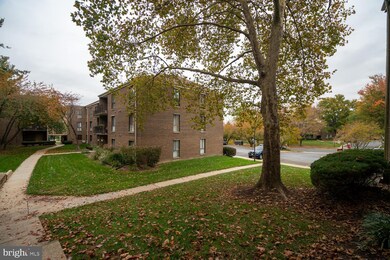 17814 Buehler Rd unit 158, Olney, MD 20832 - photo 2