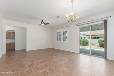 05 - Dining Room Slider