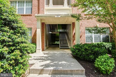 127 Timberbrook Ln unit 102, Gaithersburg, MD 20878 - photo 4