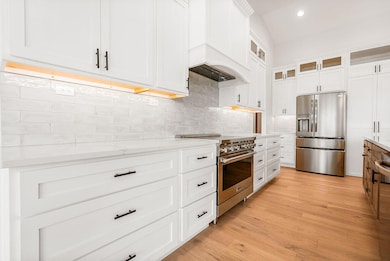 264 Southern Dr, Holmen, WI 54636 - photo 6