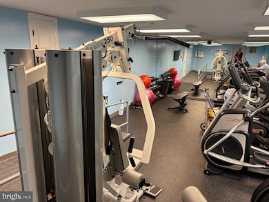 The Carleton unit 603, Chevy Chase, MD 20815 - photo 4