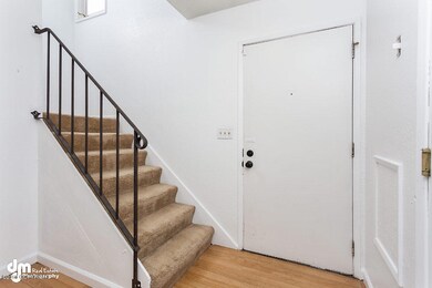 Entryway 1118-SMALL
