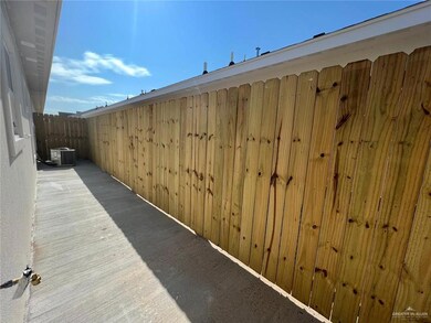 3308 S Mia Ln unit 2, Edinburg, TX 78539 - photo 5