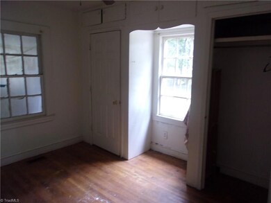 1900 Apex Place, High Point, NC 27260 - photo 7