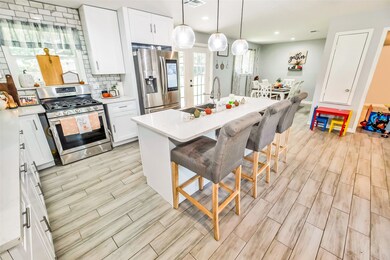 10134 Scotsbrook Dr, Houston, TX 77038 - photo 4