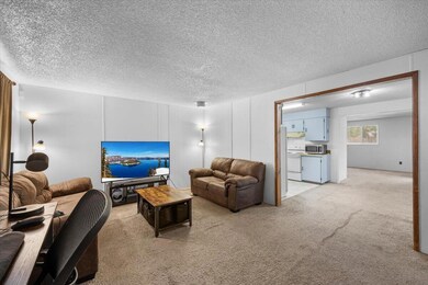 610 Freeman Rd, Central Point, OR 97502 - photo 3