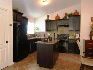 11367 Flor Liatris Dr, Socorro, TX 79927 - photo 7